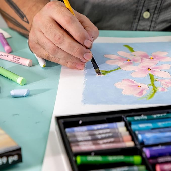 Mont Marte Extra Soft Oil Pastels Natural Hues Premium 39pc, Assorted Natural Oil Pastel Colors, Vibrant, Buttery, Versatile Art Pastels for Blending, layering & Shading, Coloring and Sketching