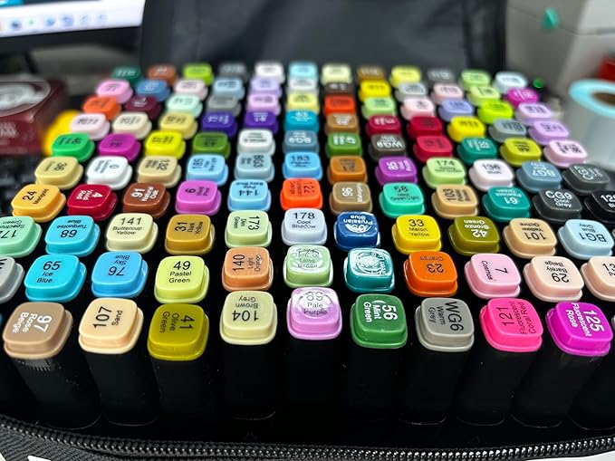 120 Colors Alcohol Markers Set, Dual Tips Blender Art Markers for Drawing Sketching Coloring Artist Pens and Underlining, Professional Permanent Sketch Marker for Kids Adult Coloring